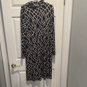 Susan Graver Black and Cream Long Sleeve Dress